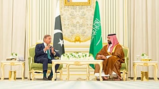 ولي العهد السعودي الأمير محمد بن سلمان، ورئيس الوزراء الباكستاني شهباز شريف.