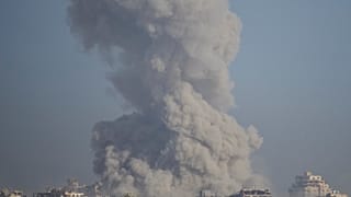 Soldato israeliano fa il check delle munizioni