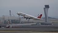 Türk Hava Yolları'na ait bir yolcu uçağı İstanbul Havalimanı'ndan ayrılırken, 6 Nisan 2019