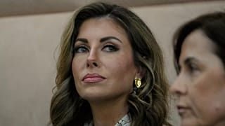 Morgan Ortagus, representante estadounidense en Naciones Unidas, durante un encuentro diplomático del 18 de agosto con el presidente libanés en Baabda, al este de Beirut.