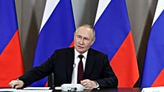 Der russische Präsident Wladimir Putin lehnt weiterhin diplomatische Bemühungen ab.