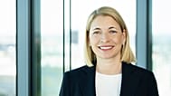 Die Südterolerin wäre die erste Frau in der Geschichte der Deutschen Bahn. Ein schweres Los, doch viele trauen ihr die Aufgabe zu. Was macht sie so besonders?
