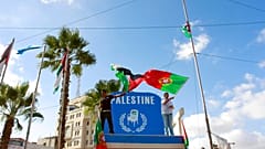 ARCHIV (6/10/2011): Palästinenser feiern den Tag nach dem portugiesischen Tag der Republik, als symbolischen Appell an die portugiesische Regierung, die palästinensische Kandidatur zu unterstützen 