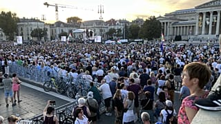 Tüntetés a Hősök terén 2025. szeptember 21-én