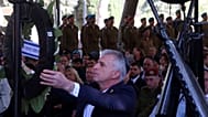 دیوید بارنیH، رئیس موساد اسرائیل، در مراسمی به مناسبت سالگرد حمله حماس در ۷ اکتبر در گورستان نظامی کوه هرتسل در اورشلیم، اسرائیل، یکشنبه ۲۷ اکتبر ۲۰۲۴