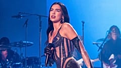 Dua Lipa, Filistin yanlısı grup Kneecap'e karşı yürütülen kampanya nedeniyle menajerini bıraktı