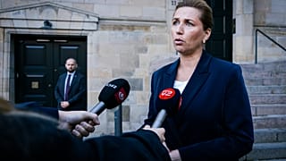 Premier Danii Mette Frederiksen wypowiada się na temat aktywności dronów na lotnisku w Kopenhadze, we wtorek, 23 września 2025 r. 
