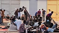 Μετανάστες στη δομή της Αγυιάς κοντά στα Χανιά