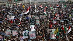أنصار جماعة "أنصار الله" (الحوثيين) يشاركون في مظاهرة أسبوعية مناهضة لإسرائيل في صنعاء، اليمن، الجمعة 12 سبتمبر/ أيلول 2025.