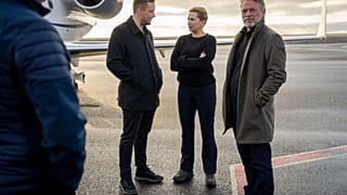Chairman of the Naalakkersuisut Jens-Frederik Nielsen welcomes Danish Prime Minister Mette Frederiksen and her husband at Nuuk airport in Greenland, on Tuesday, Sept. 23, 2025