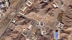 صورة أقمار صناعية من Planet Labs تُظهر أعمال إعادة بناء في مصنع بارشين للوقود الصلب قرب طهران، في 28 أغسطس 2025.