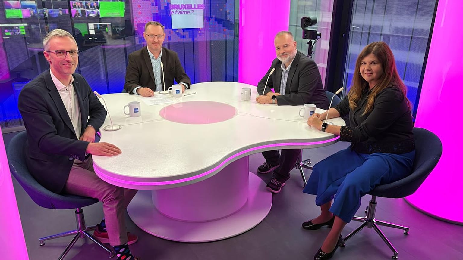 Feledy Botond, Petri Bernadett, Lattmann Tamás a műsorvezető, Zsíros Sándor társaságában 