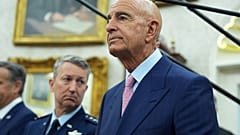 ABD Ankara Büyükelçisi Tom Barrack, Beyaz Saray'da düzenlenen Donald Trump - Recep Tayyip Erdoğan görüşmesini takip ederken, 25 Eylül 2025