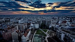 Panaroma sur les toits de Paris, le 28 février 2023.