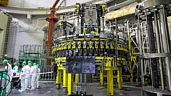 Εργασίες προσωπικού για την έναρξη φόρτωσης πυρηνικών καυσίμων στον πρώτο πυρηνικό σταθμό της Λευκορωσίας στο Astravets, 7 Αυγούστου 2020 