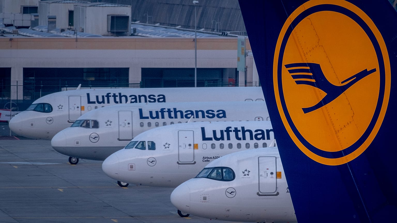 Die Lufthansa plant laut Medienberichten den Abbau von Tausenden Stellen, um Kosten zu sparen.