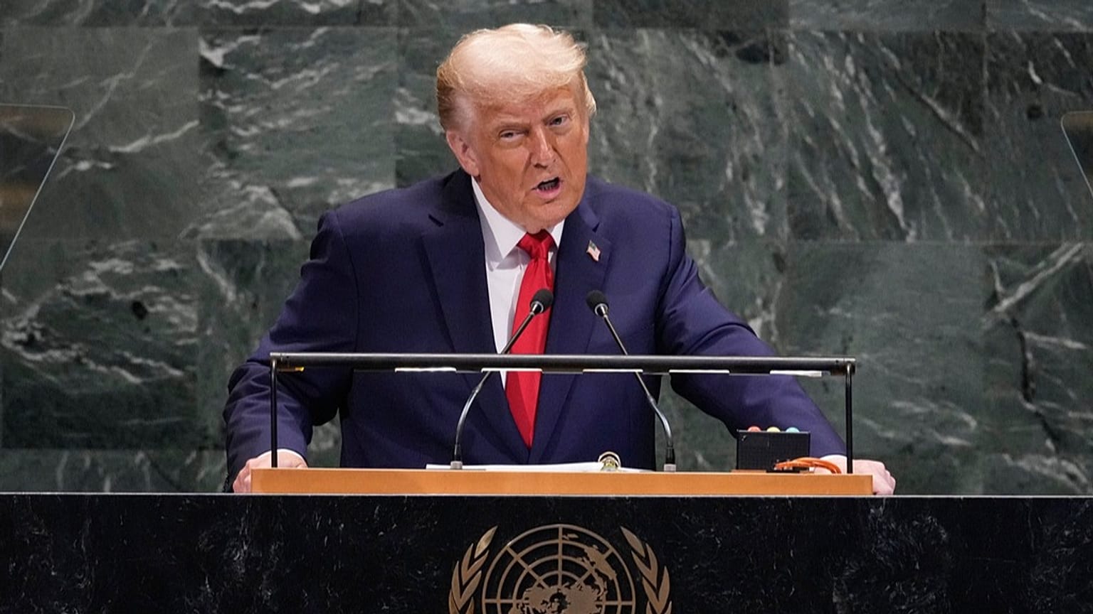 دونالد ترامپ، رئیس‌جمهور آمریکا 