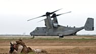 Um fuzileiro naval dos EUA durante um exercício de treino bilateral na base aérea de Moron, perto de Sevilha, terça-feira, 6 de outubro de 2015. 