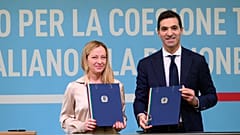 Il presidente della Regione Marche, Francesco Acquaroli, con la premier Giorgia Meloni in una foto postata dal governatore il 15 gennaio 2025