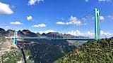 A ponte mais alta do mundo é inaugurada na China 