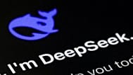 ARCHIVO - La página de la app de smartphone DeepSeek se ve en una pantalla de smartphone en Pekín, martes, 28 de enero de 2025.
