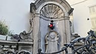 Μάνεκεν Πις ντυμένο με κυπριακή βράκα