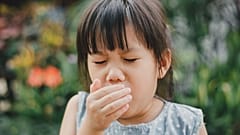 La coqueluche peut être mortelle chez les jeunes nourrissons, avertissent les experts