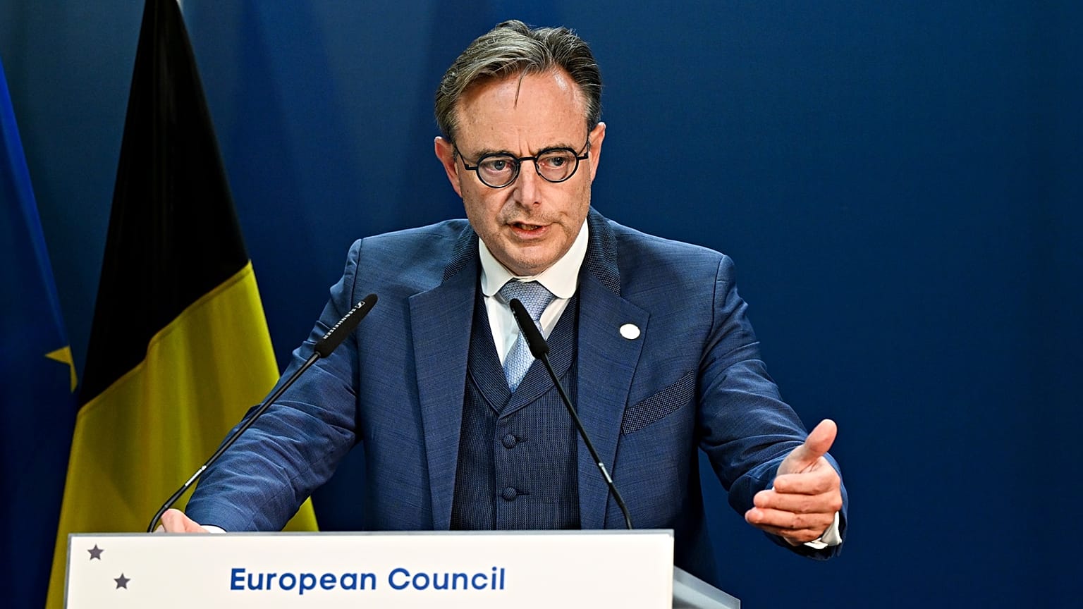 Belgium Prime Minister Bart De Wever demanded "the maximum of legal certainty" before using the Russian assets.