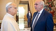 Ο Πάπας με τον Ευρωβουλευτή Ευάγγελο Μεϊμαράκη