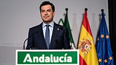 Juanma Moreno, en una foto de archivo, mientras realizaba una declaración institucional