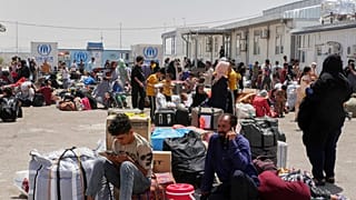 بازگرداندن پناهجویان افغان از ایران به افغانستان