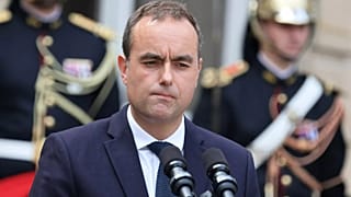 Bruno Retailleau a convoqué un comité stratégique de son parti pour décider du maintien ou non des ministres LR.