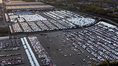 Die deutsche Autoindustrie droht Verluste zu machen. Wie kann Deutschland die Branche retten?