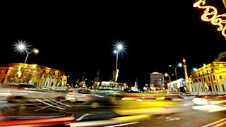 Arnavutluk'un başkenti Tiran'da bulunan İskender Bey Meydanı'nın bir görünümü, 17 Aralık 2014