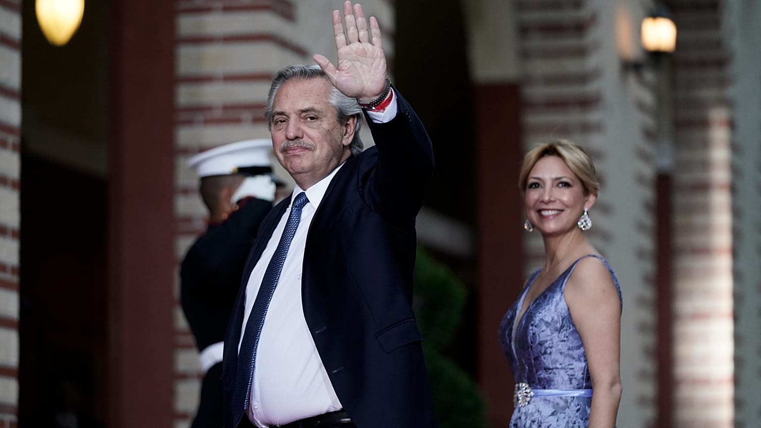 Alberto Fernández, expresidente de Argentina, con su esposa Fabiola Yáñez.