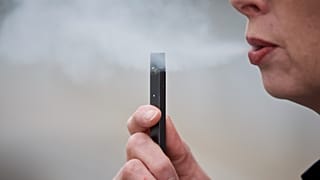 Alarming number of people now vape, says WHO