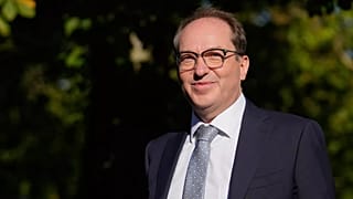 Minister spraw wewnętrznych Alexander Dobrindt ogłasza zmiany w ustawie o policji federalnej po posiedzeniu rządu.