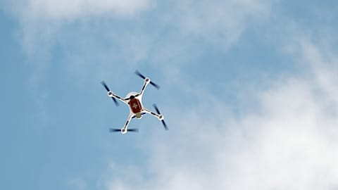 Orvosi felszereléseket szállító drón Berlinben