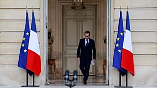 El primer ministro saliente francés, Sebastien Lecornu, hace una declaración en el Hotel Matignon, residencia del primer ministro, el miércoles 8 de octubre de 2025. 