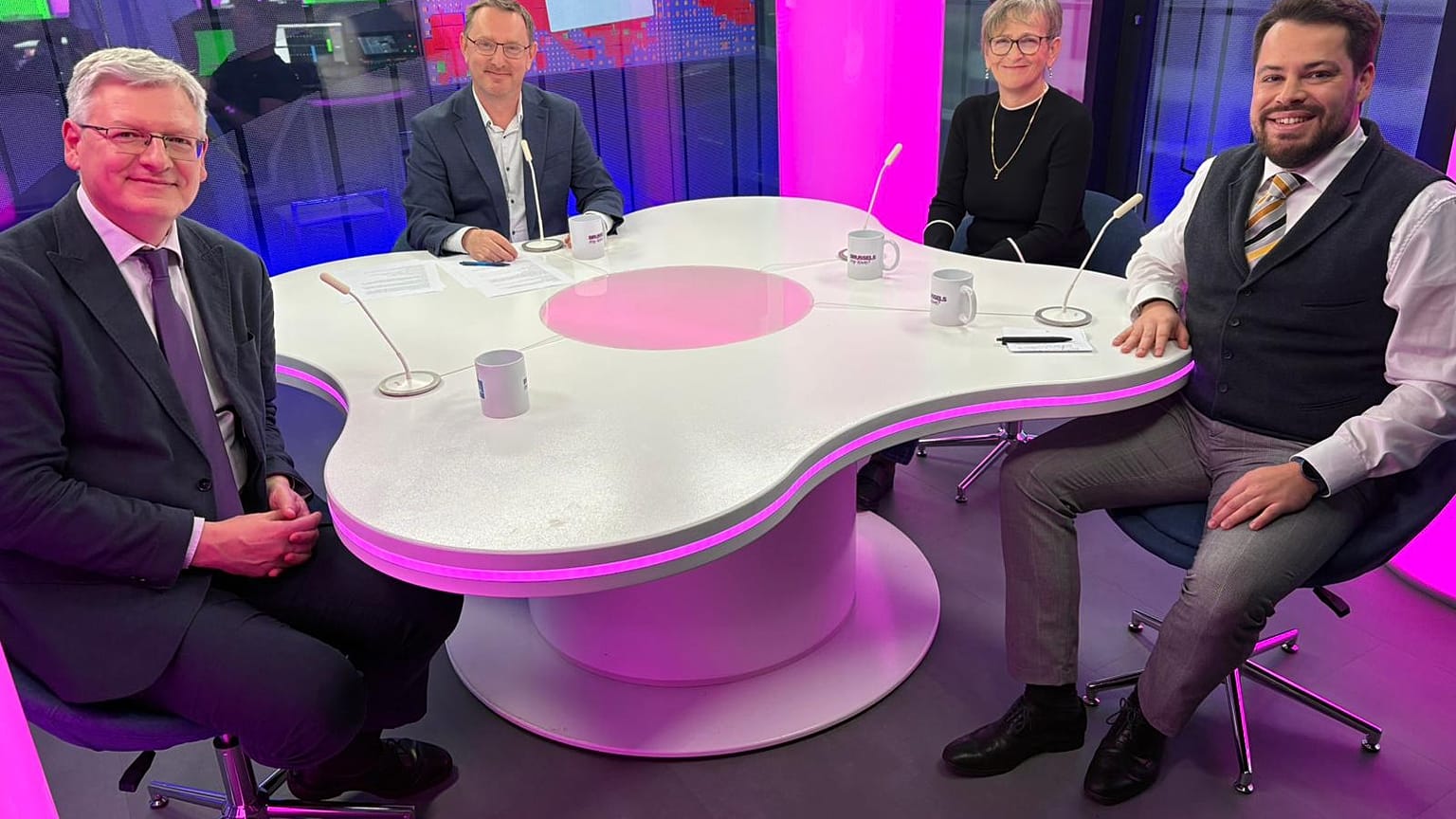 Andor László, Schenk Richárd, Halmai Katalin és a műsorvezető, Zsíros Sándor 