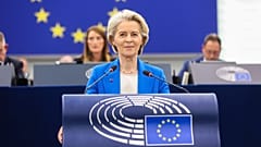 Die Präsidentin der Europäischen Kommission Ursula von der Leyen in der Plenarsitzung in Straßburg. 