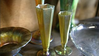 Az Iparművészeti Múzeum padlásán az Üvegtár egy részlete 2006-ban