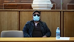 Ο Husamettin Dogan εμφανίζεται ενώπιον του εφετείου για να εξετάσει την έφεσή του κατά της καταδίκης του για βιασμό σε βαθμό κακουργήματος στην υπόθεση Gisele Pelicot, στις 6 Οκτωβρίου 2025. 