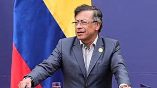 Kolombiya Devlet Başkanı Gustavo Petro, Şili'de La Moneda Sarayı'nda düzenlenen 'Demokrasi Zirvesi'nde konuşma yaparken, 21 Temmuz 2025 