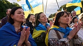 Ukrainier demonstrieren am ukrainischen Unabhängigkeitstag in Berlin
