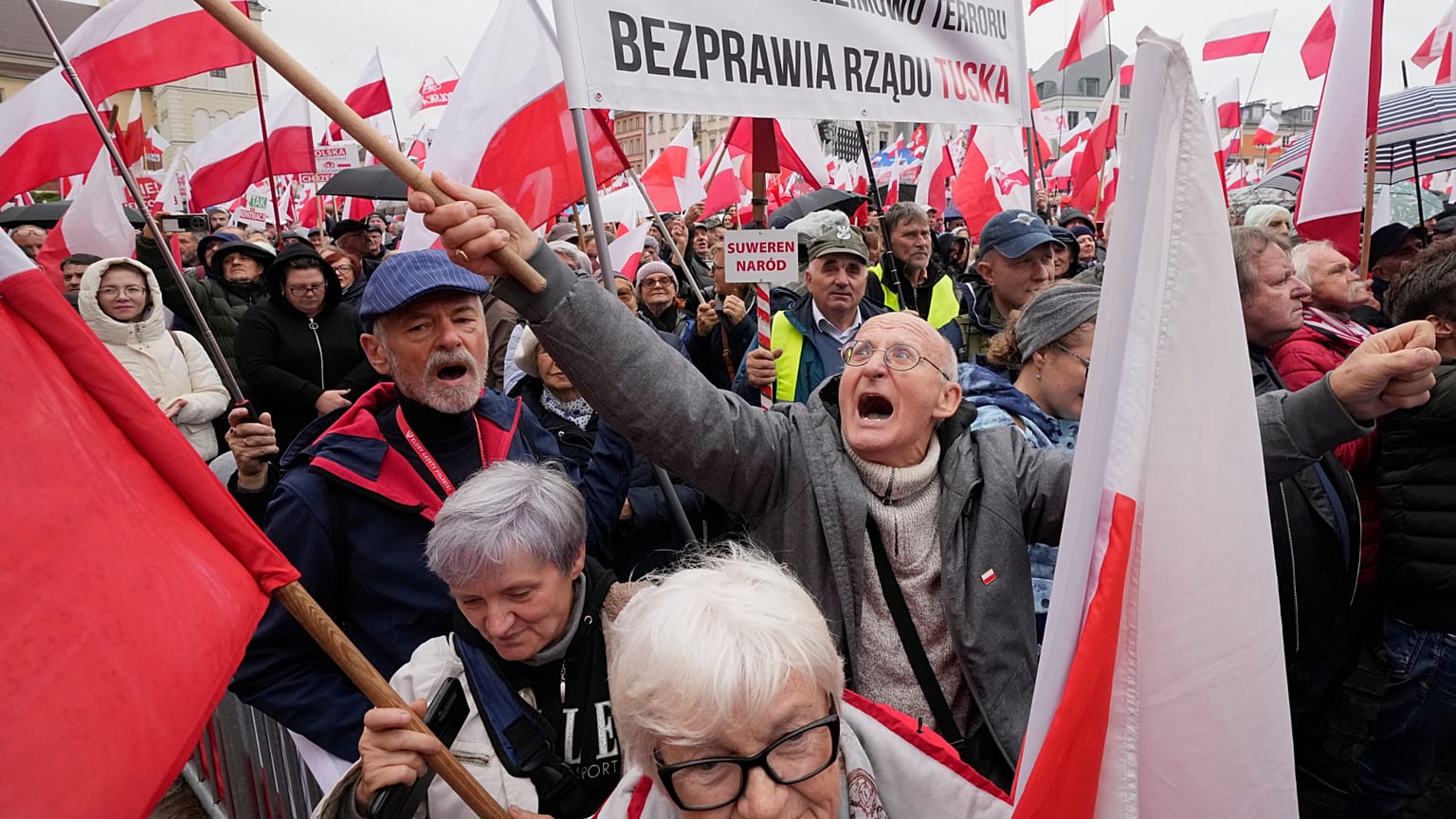 Антииммиграционный марш в Варшаве