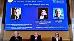 Le prix Nobel d'économie est décerné à Joel Mokyr, Philippe Aghion et Peter Howitt, à l'Académie royale des sciences de Suède à Stockholm, le lundi 13 octobre 2025