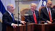İsrail Başbakanı Binyamin Netanyahu, 13 Ekim 2025 Pazartesi günü Kudüs'teki İsrail parlamentosu Knesset'te, Başkan Donald Trump ile