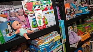 The EU agrees on new rules to make toys safer for children.