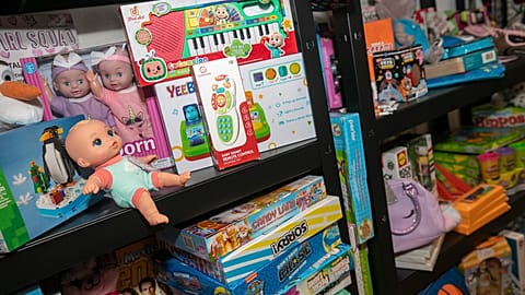 The EU agrees on new rules to make toys safer for children.